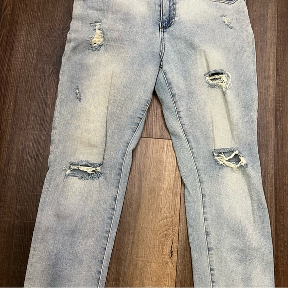 Kut from the Kloth Catherine Boyfriend Jeans Size 8 Womens Distressed Stretch - Picture 3 of 12